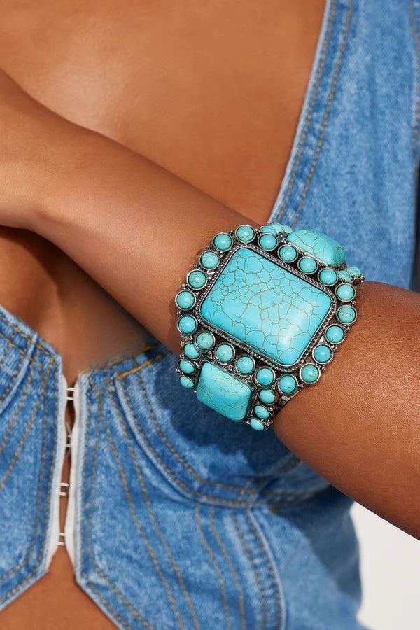 1PC Women's Western Cowboy Style Storm Simia Bracelet, tribal style suitable for pairing with various casual clothing, imitation turquoise oversized wide face cuff bracelet, western jewelry for women，chunky bracelets