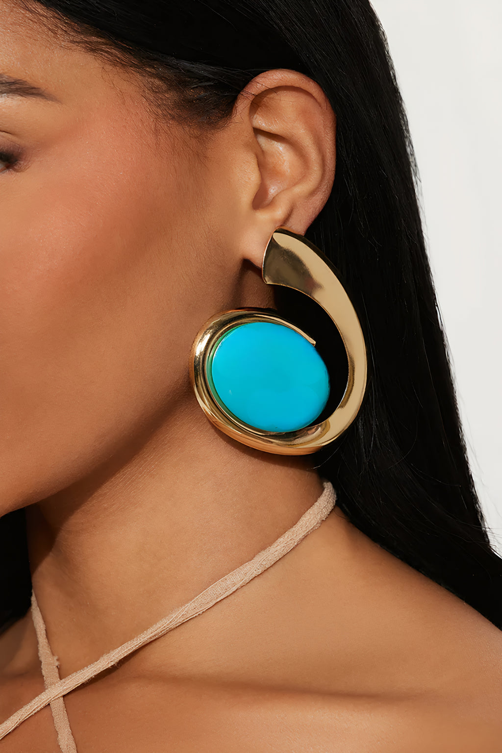 1 pair of elegant oversized exaggerated geometric asymmetrical circular earrings, inlaid with imitation turquoise resin, women's spiral earrings, suitable for seasonal gatherings and festivals, women's imitation turquoise jewelry, women's Western jewelry